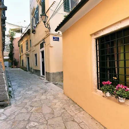 Charming Venetian Town House In The Old Town Of Corfu Holiday home *